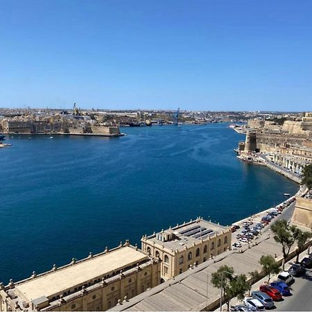 Superb 3 Bedroom Apartment In Valletta Zewnętrze zdjęcie